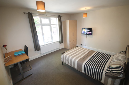Bedroom 1 at 363A Ecclesall Road